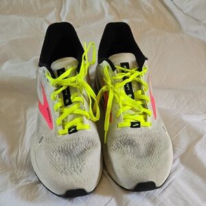 Brooks Neon Yellow and Pink Women's Sneakers